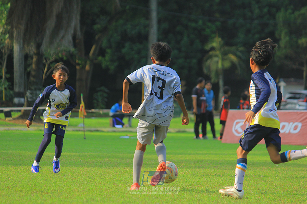 u11 170526 asia football school vs fc decorasiku