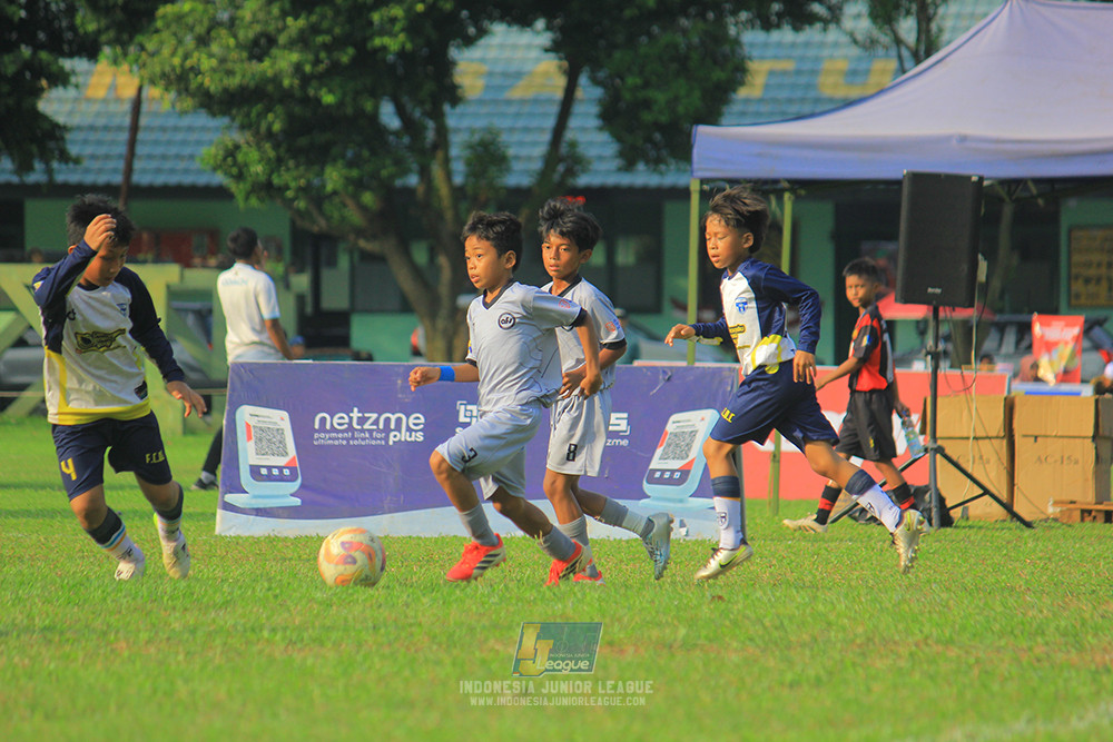 u11 170526 asia football school vs fc decorasiku