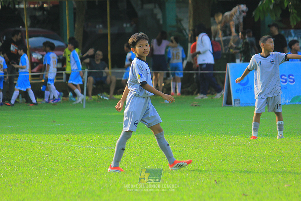 u11 170526 asia football school vs fc decorasiku