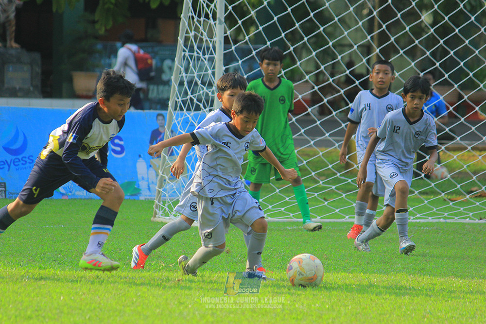 u11 170526 asia football school vs fc decorasiku