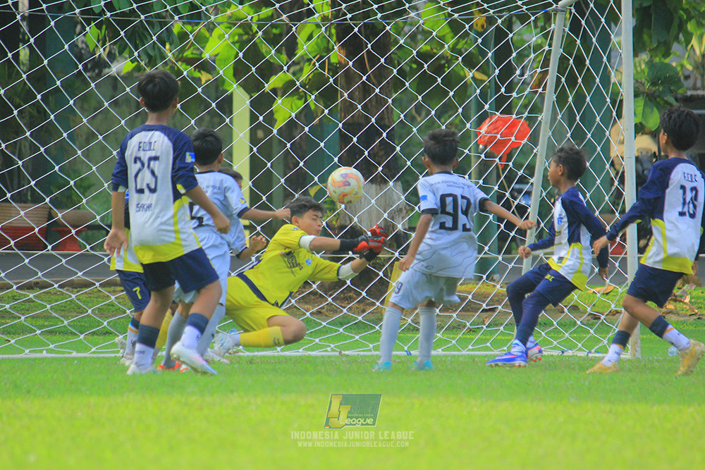 u11 170526 asia football school vs fc decorasiku