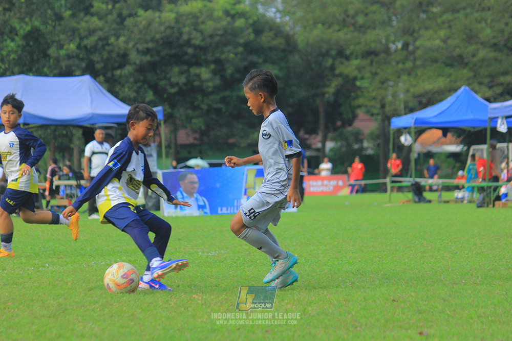u11 170526 asia football school vs fc decorasiku