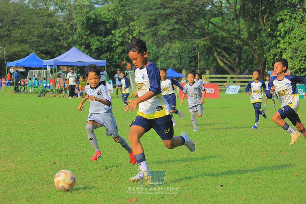 u11 170526 asia football school vs fc decorasiku