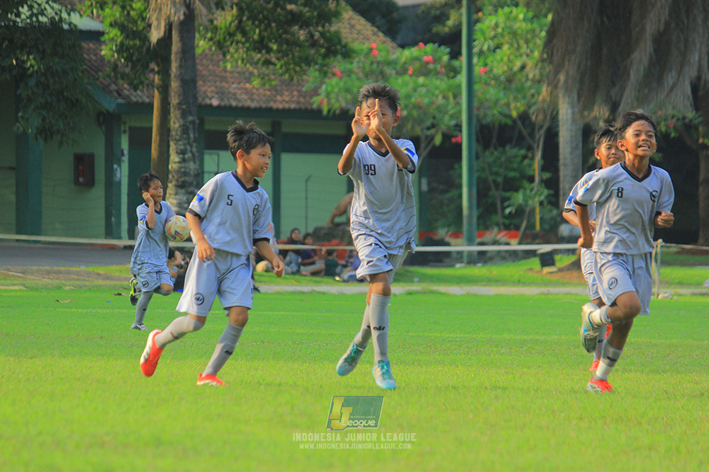 u11 170526 asia football school vs fc decorasiku