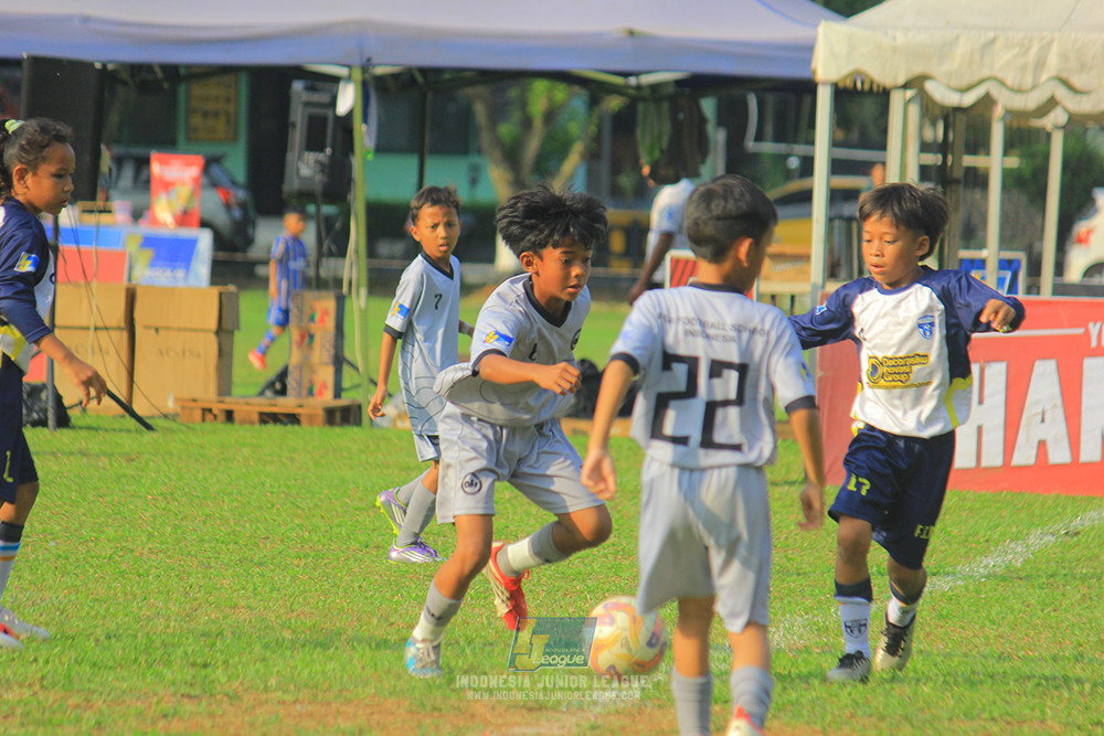 u11 170526 asia football school vs fc decorasiku