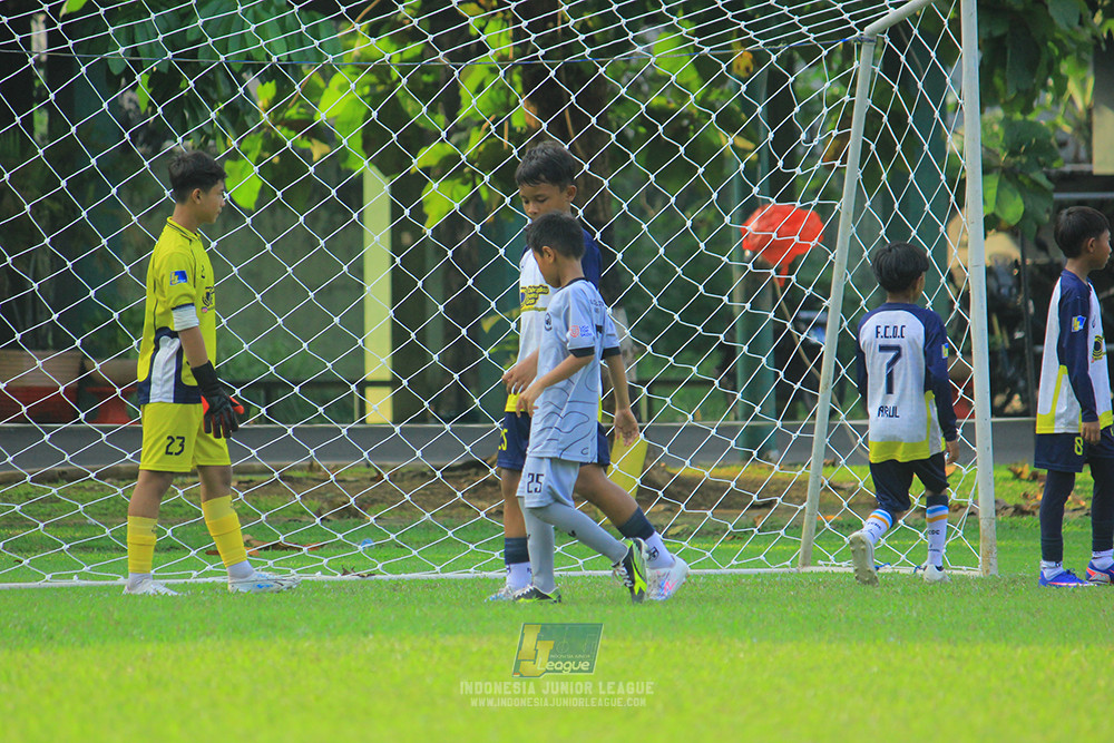 u11 170526 asia football school vs fc decorasiku