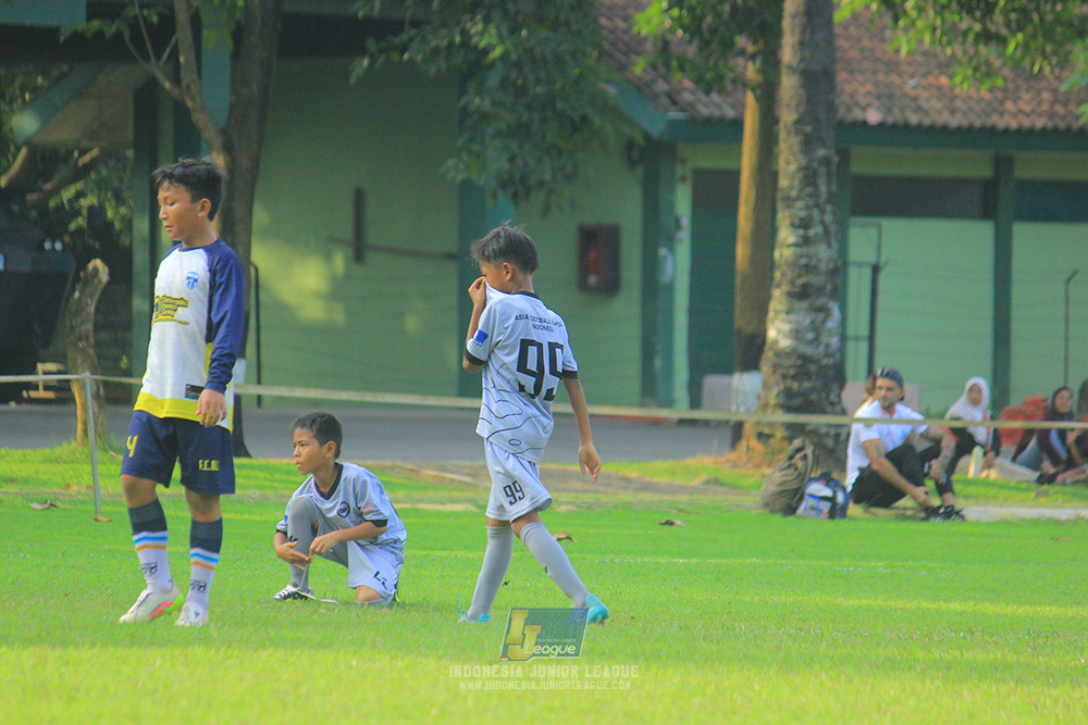 u11 170526 asia football school vs fc decorasiku