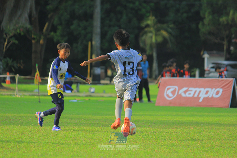 u11 170526 asia football school vs fc decorasiku