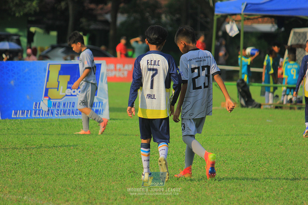 u11 170526 asia football school vs fc decorasiku