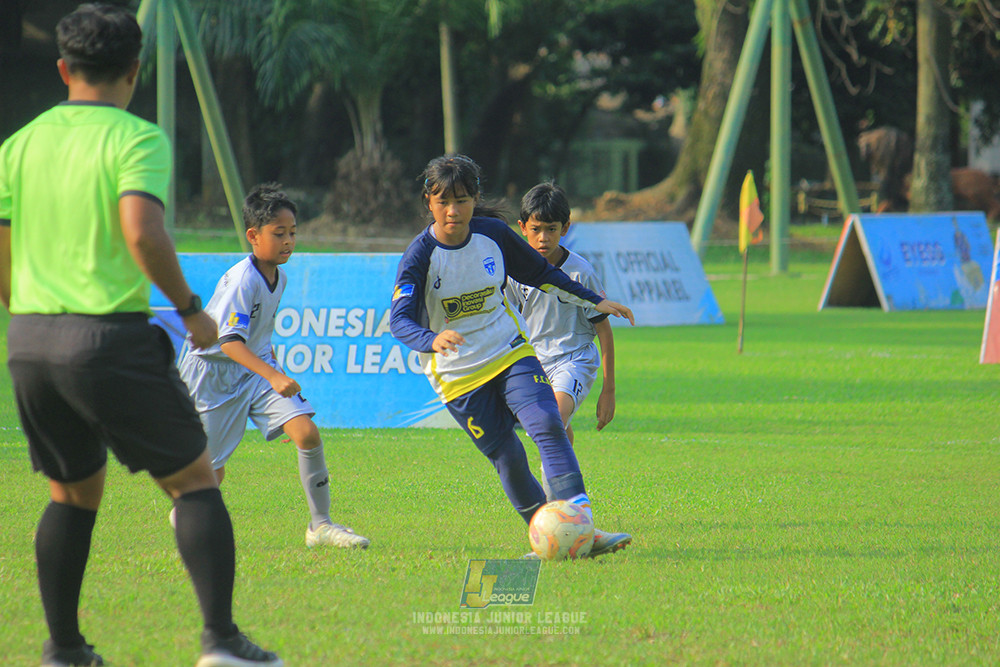 u11 170526 asia football school vs fc decorasiku