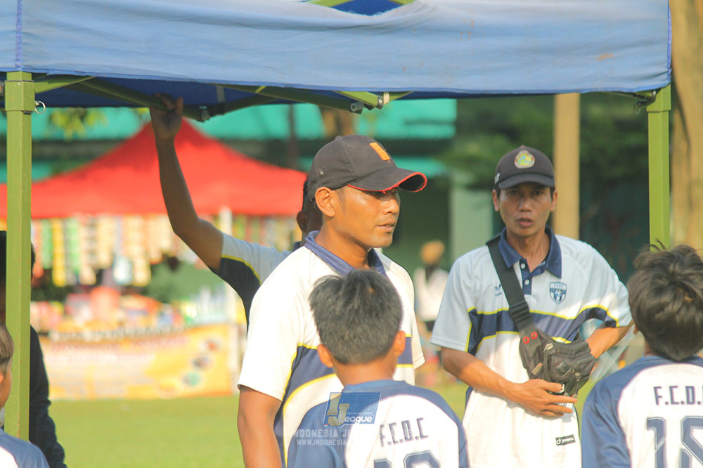 u11 170526 asia football school vs fc decorasiku