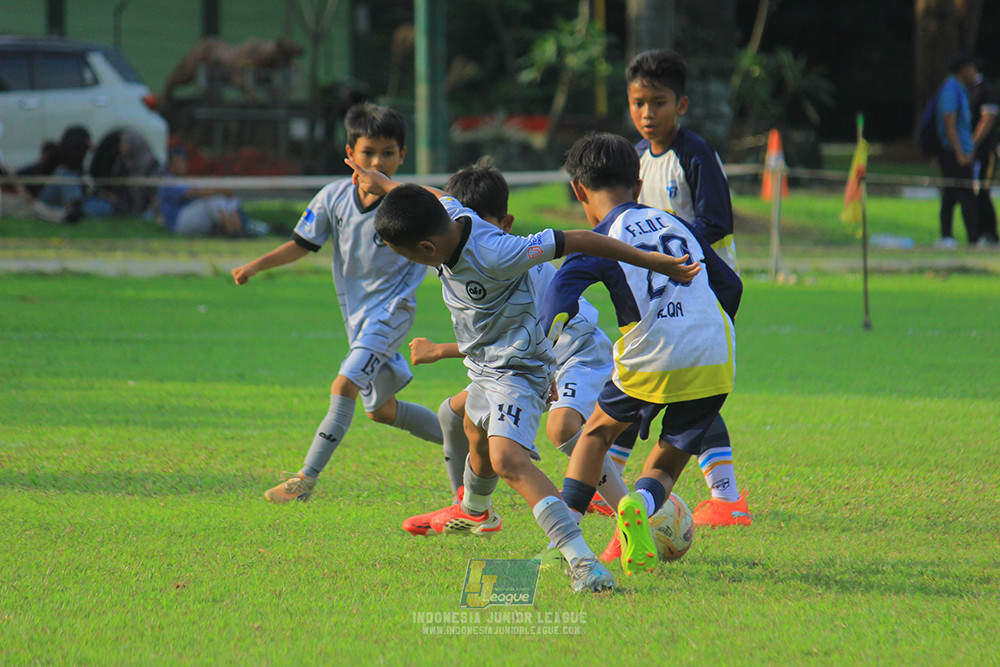 u11 170526 asia football school vs fc decorasiku