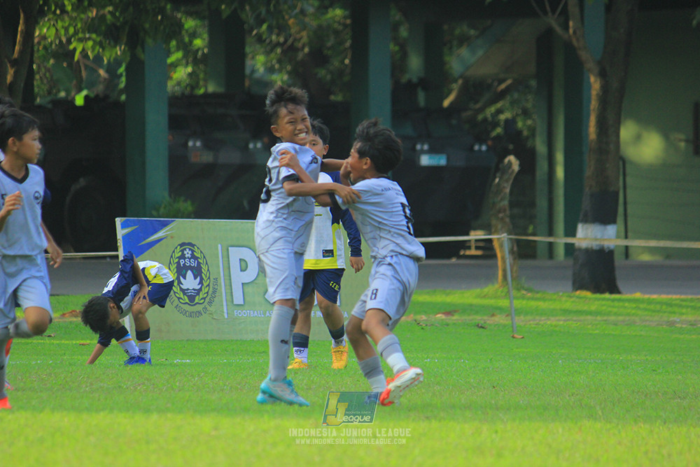 u11 170526 asia football school vs fc decorasiku