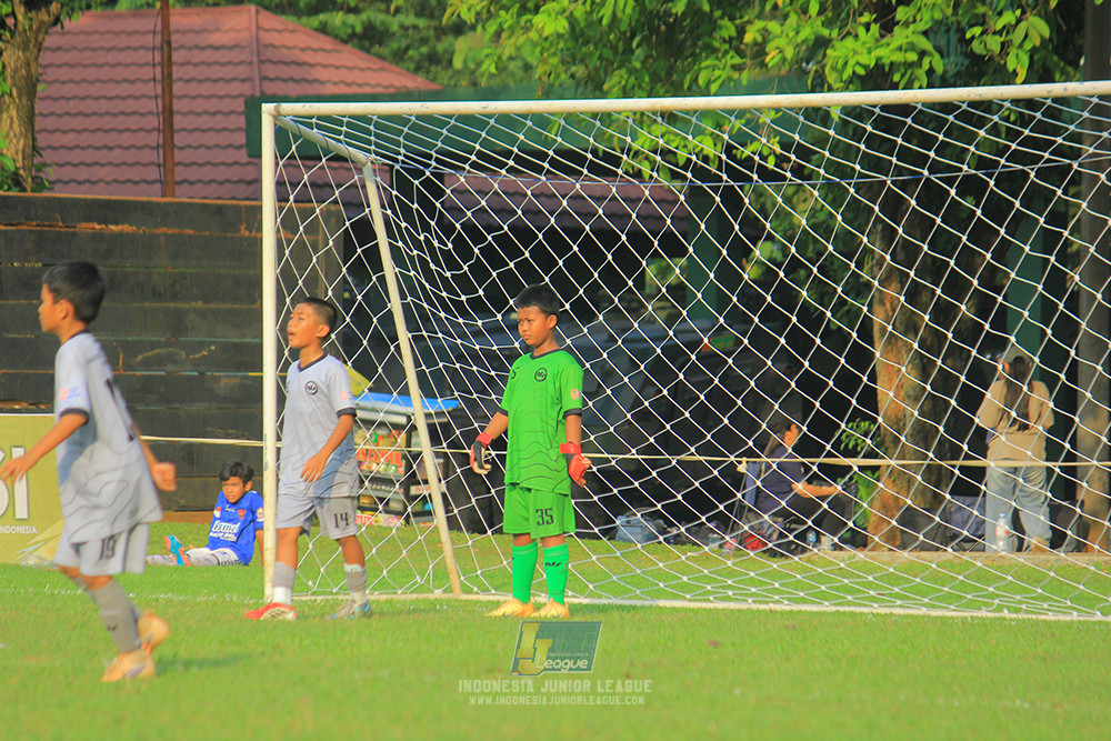 u11 170526 asia football school vs fc decorasiku