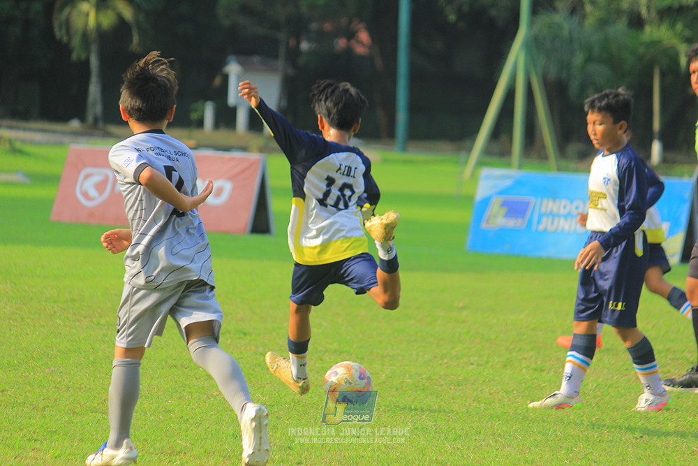u11 170526 asia football school vs fc decorasiku
