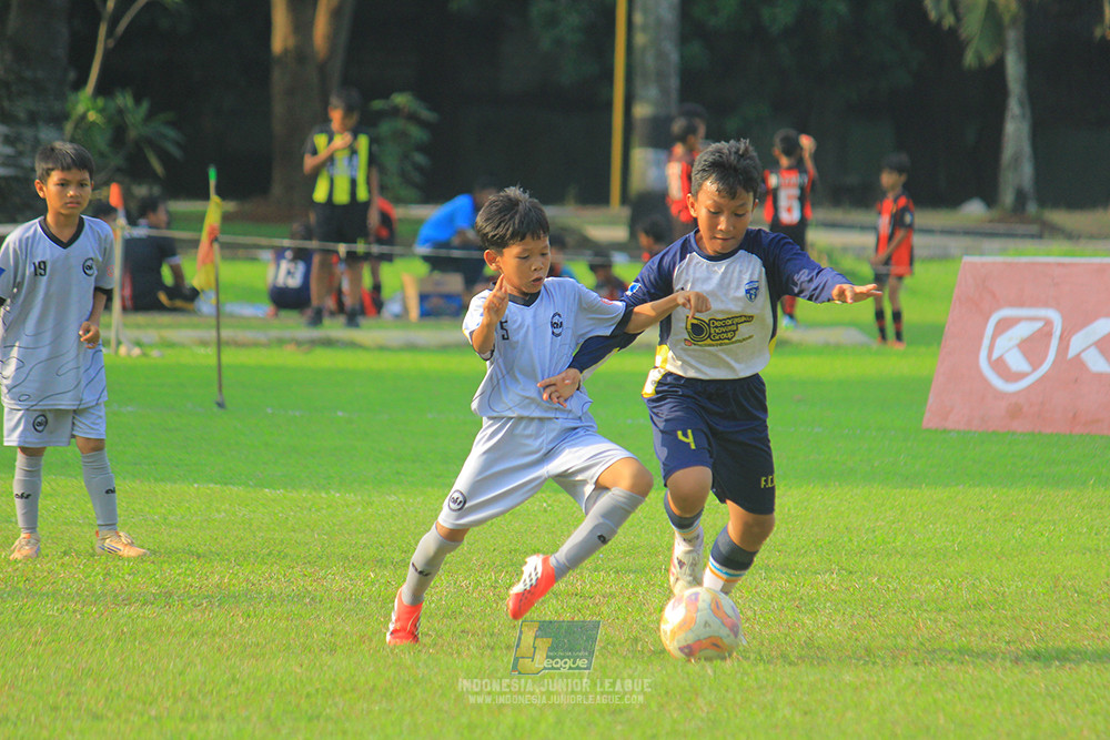 u11 170526 asia football school vs fc decorasiku