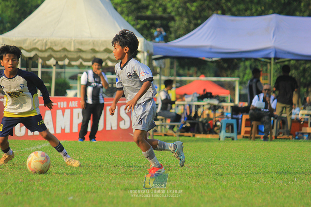 u11 170526 asia football school vs fc decorasiku