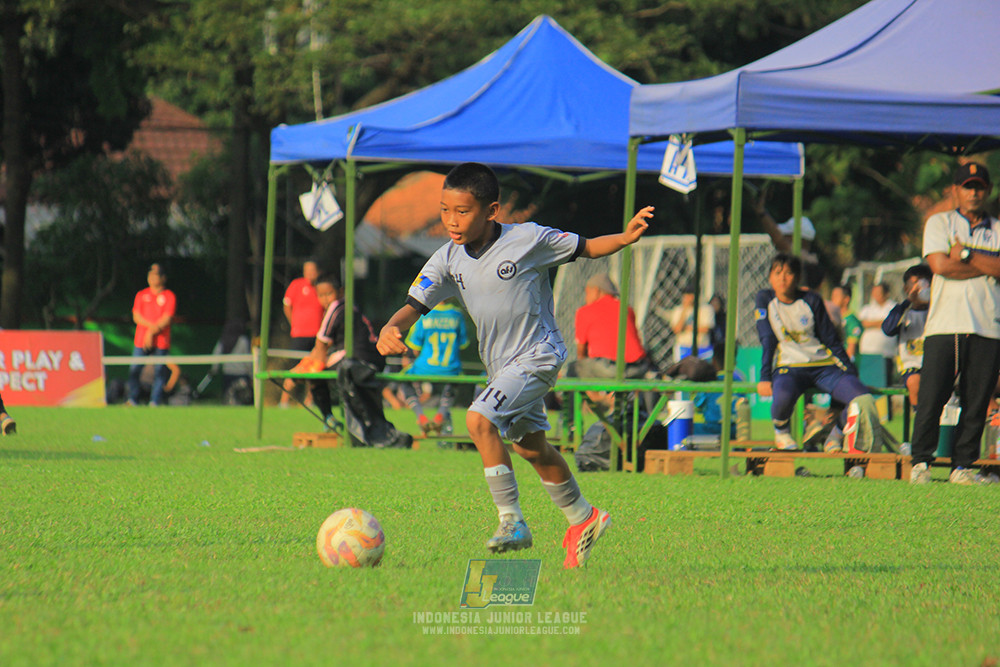 u11 170526 asia football school vs fc decorasiku