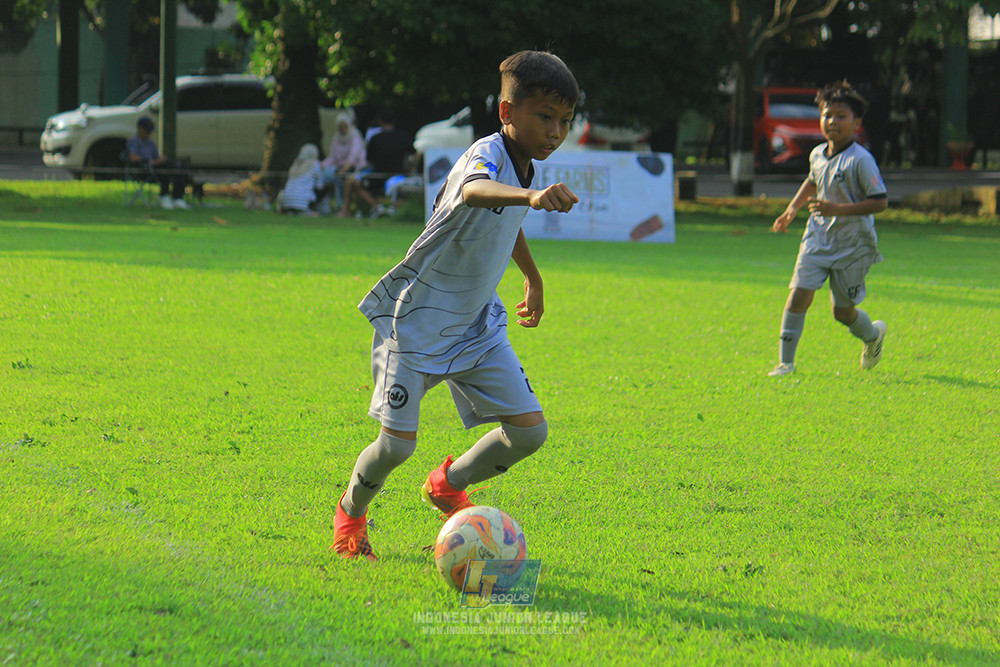 u11 170526 asia football school vs fc decorasiku