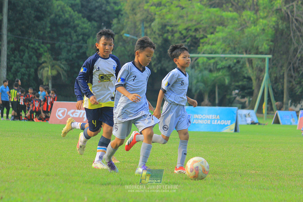 u11 170526 asia football school vs fc decorasiku
