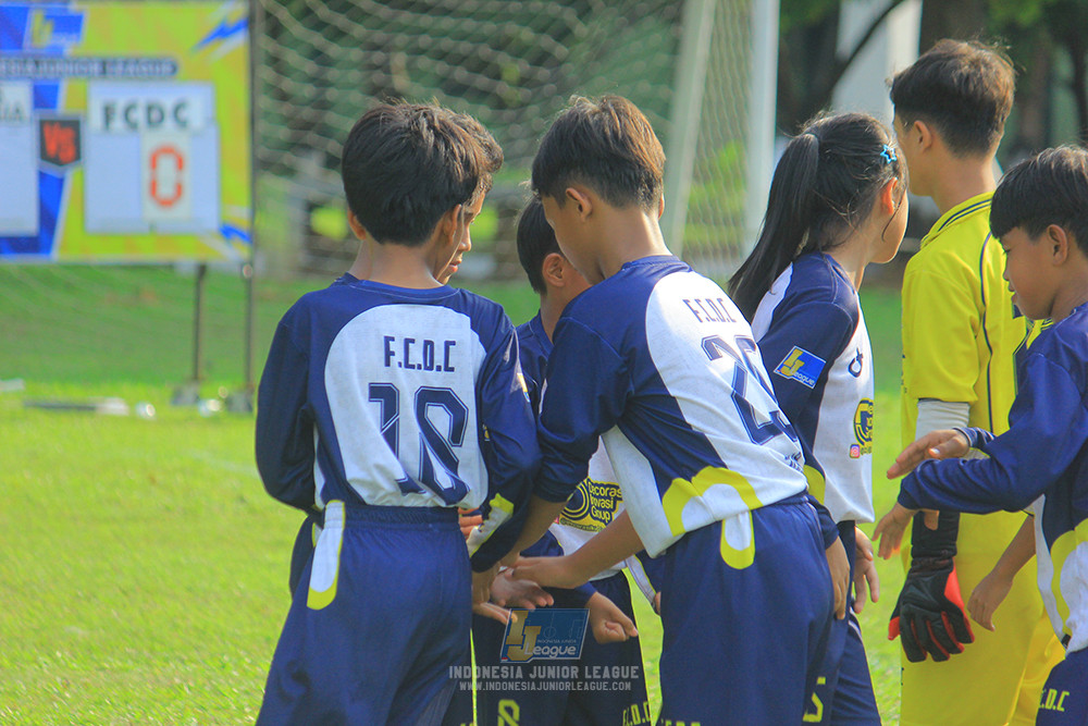 u11 170526 asia football school vs fc decorasiku