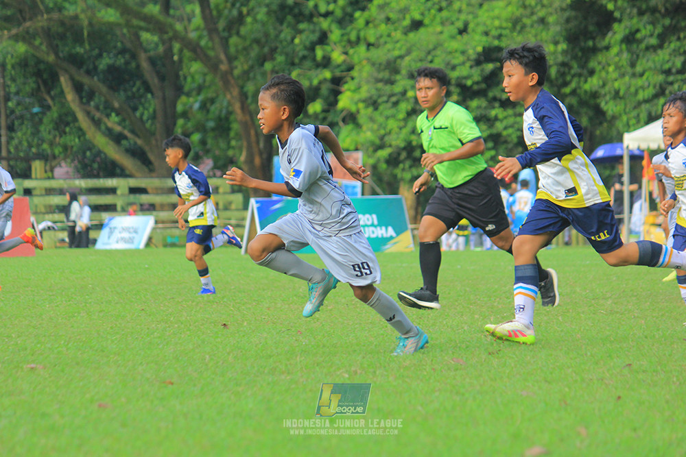 u11 170526 asia football school vs fc decorasiku