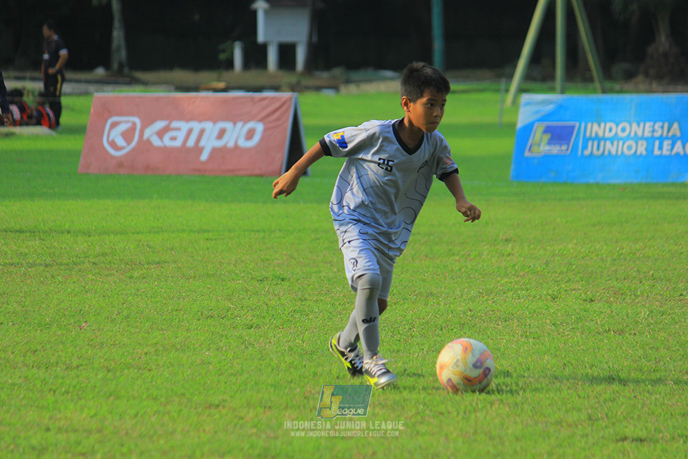 u11 170526 asia football school vs fc decorasiku