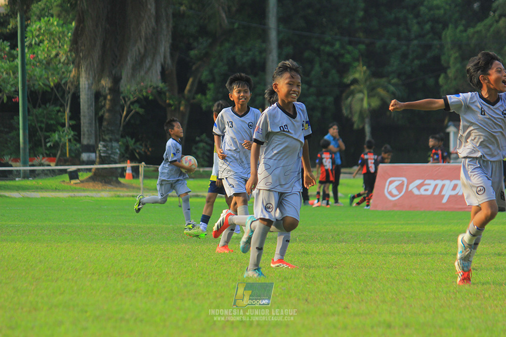 u11 170526 asia football school vs fc decorasiku