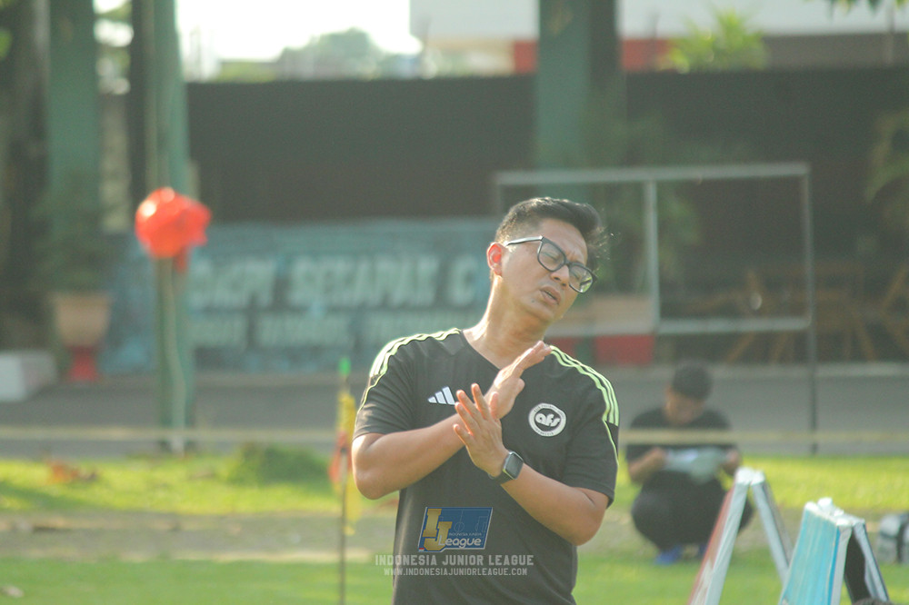 u11 170526 asia football school vs fc decorasiku