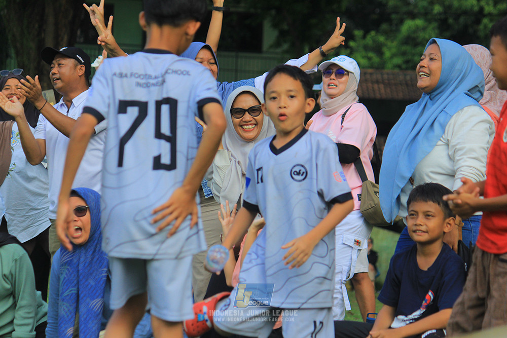 u11 170526 asia football school vs fc decorasiku