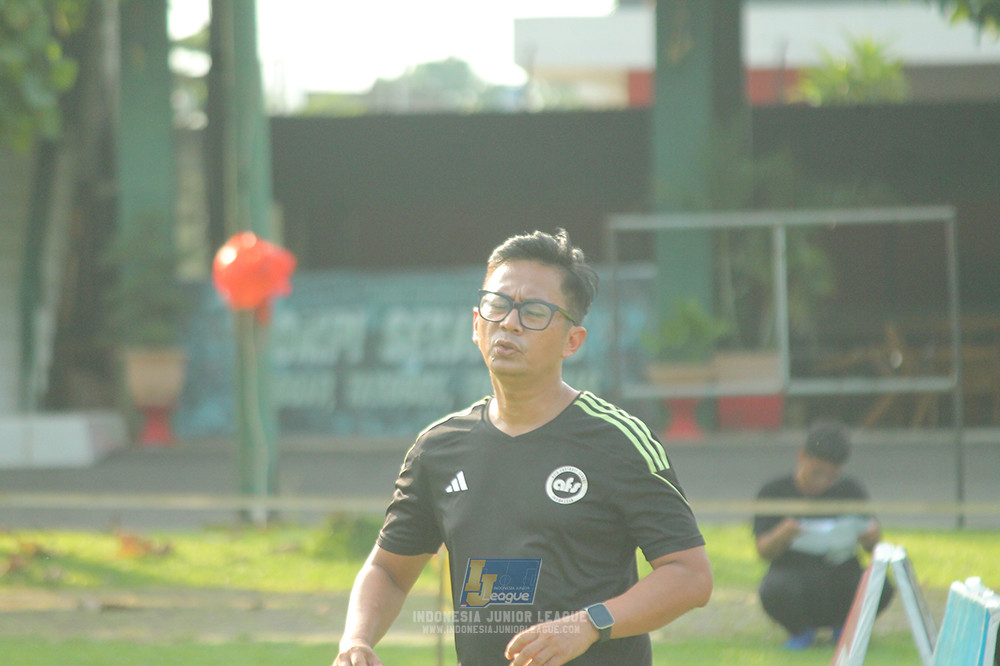 u11 170526 asia football school vs fc decorasiku