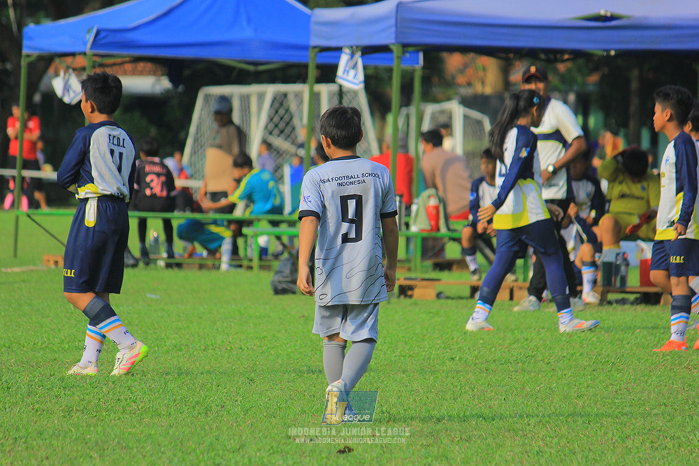 u11 170526 asia football school vs fc decorasiku