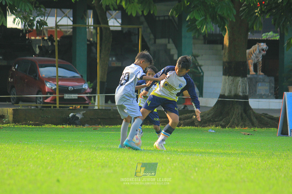 u11 170526 asia football school vs fc decorasiku