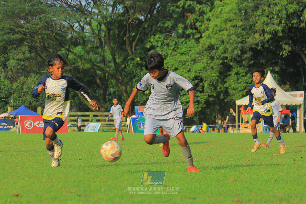 u11 170526 asia football school vs fc decorasiku