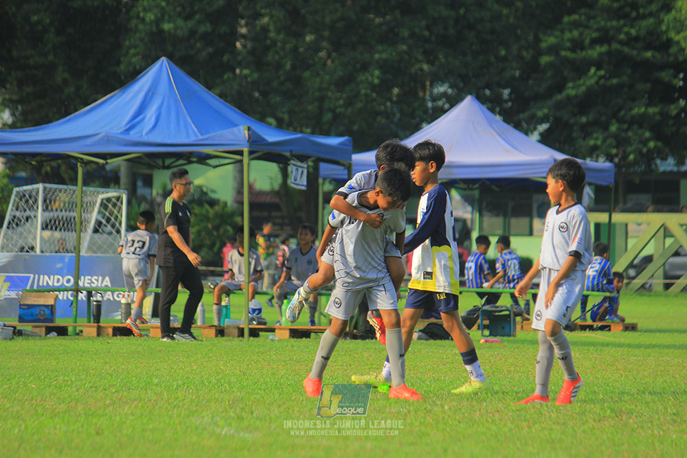 u11 170526 asia football school vs fc decorasiku