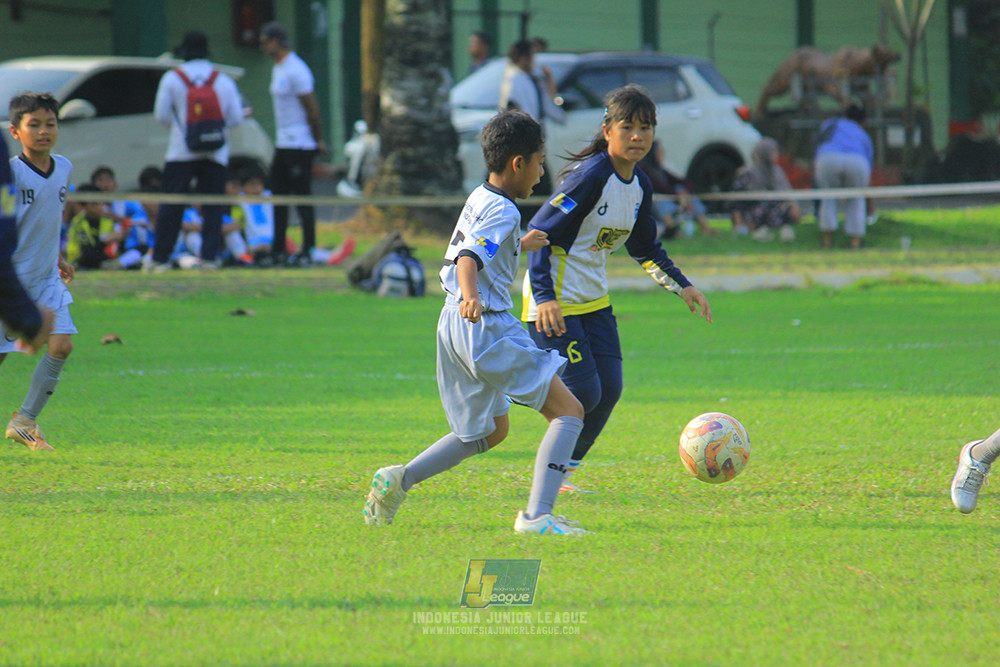 u11 170526 asia football school vs fc decorasiku