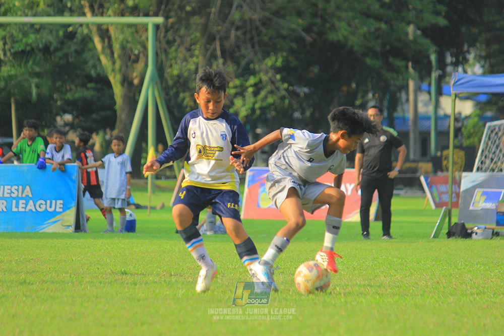 u11 170526 asia football school vs fc decorasiku