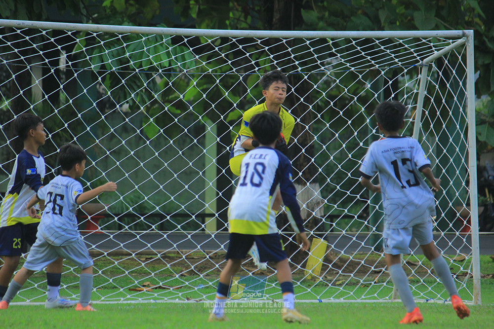 u11 170526 asia football school vs fc decorasiku