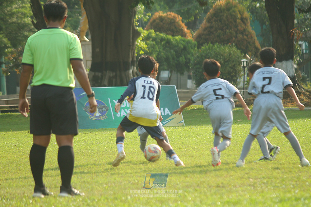 u11 170526 asia football school vs fc decorasiku