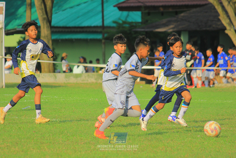 u11 170526 asia football school vs fc decorasiku