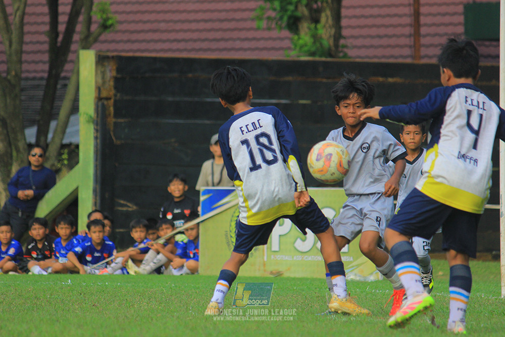 u11 170526 asia football school vs fc decorasiku