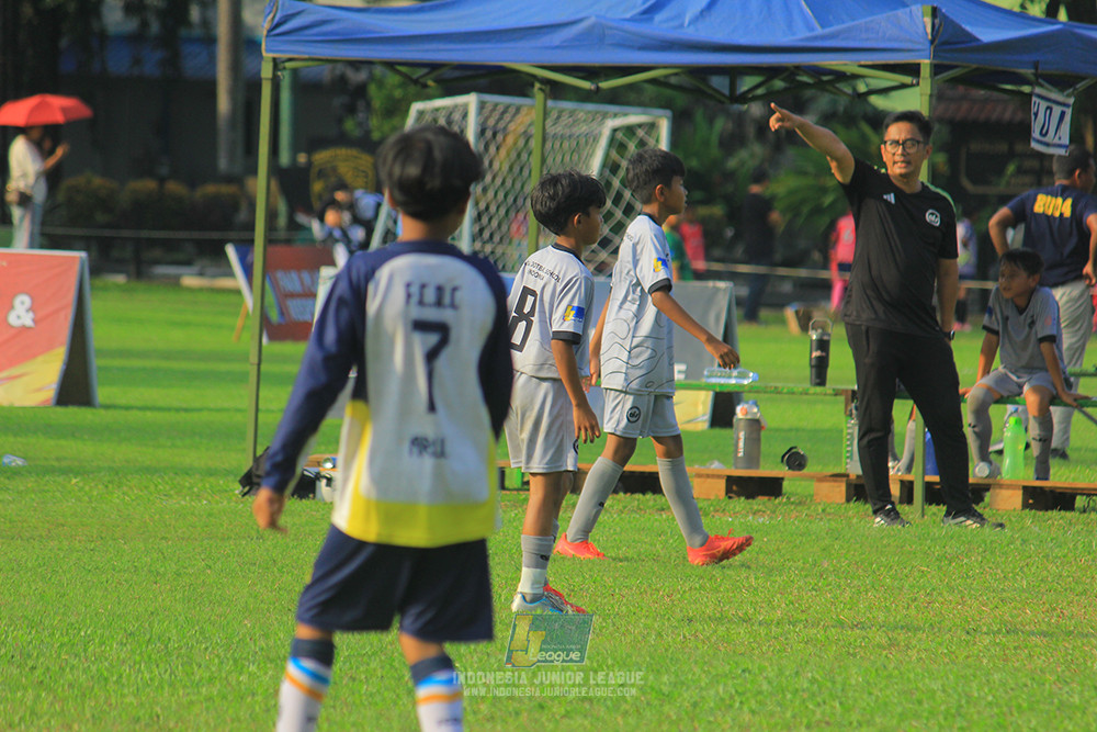 u11 170526 asia football school vs fc decorasiku