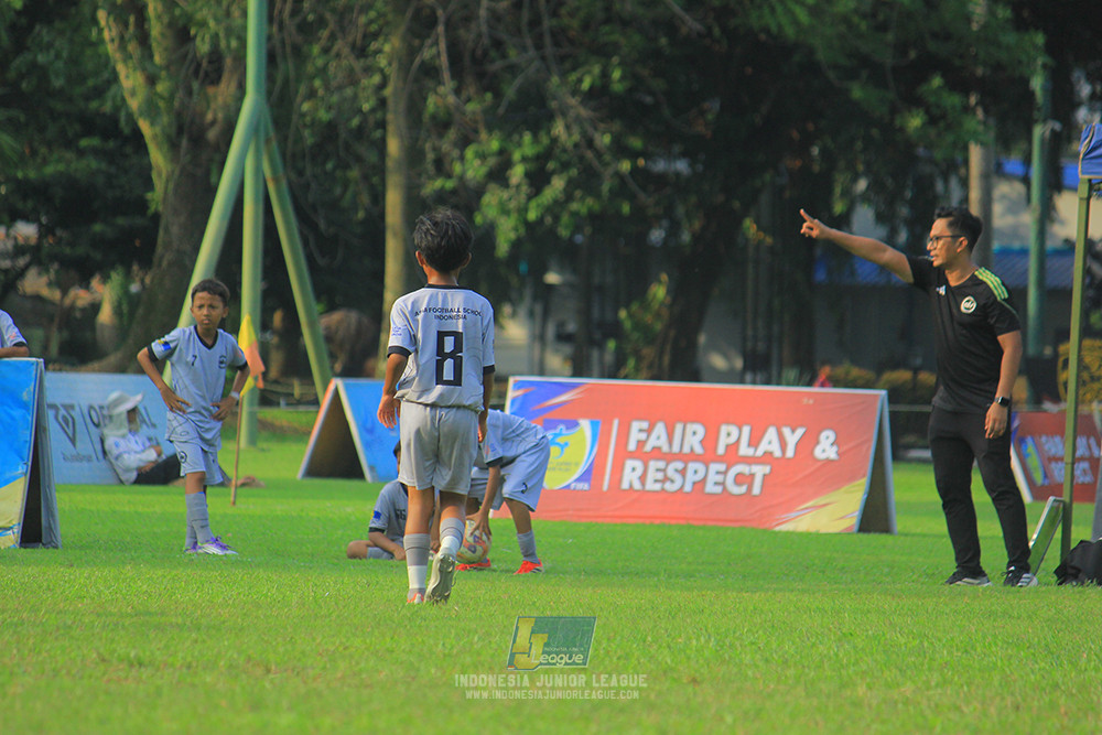 u11 170526 asia football school vs fc decorasiku
