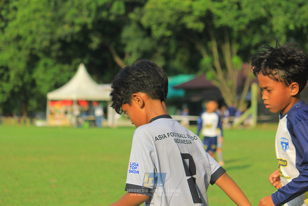 u11 170526 asia football school vs fc decorasiku