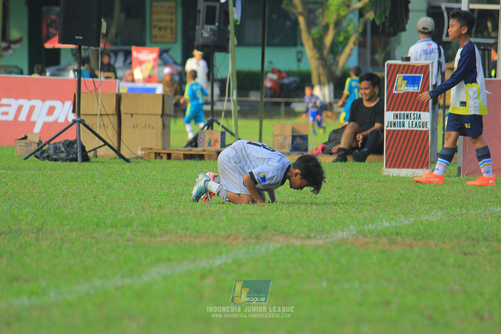 u11 170526 asia football school vs fc decorasiku