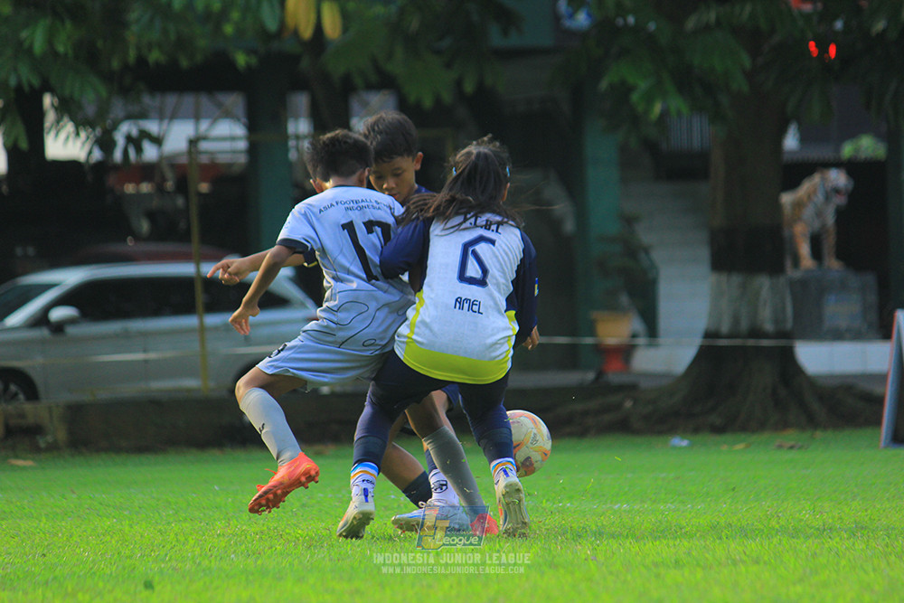 u11 170526 asia football school vs fc decorasiku