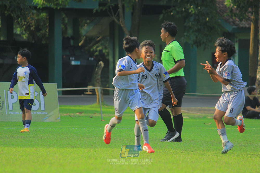 u11 170526 asia football school vs fc decorasiku