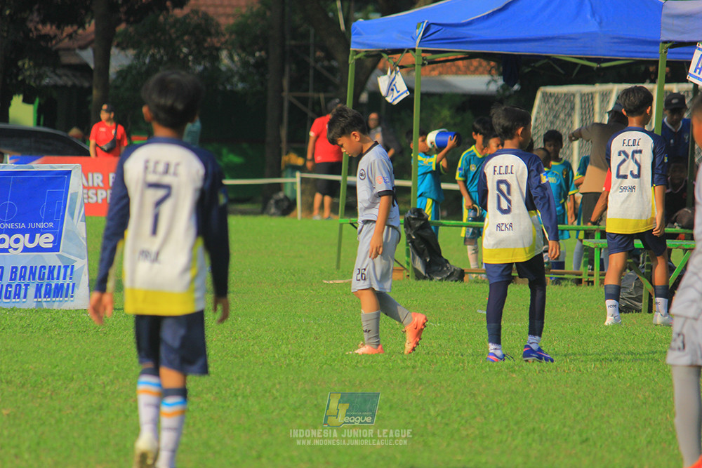 u11 170526 asia football school vs fc decorasiku