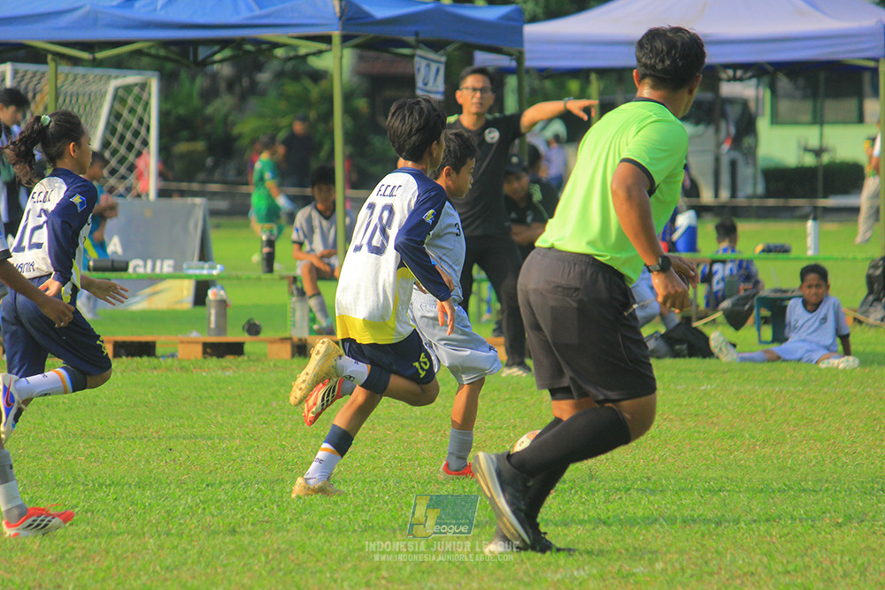 u11 170526 asia football school vs fc decorasiku