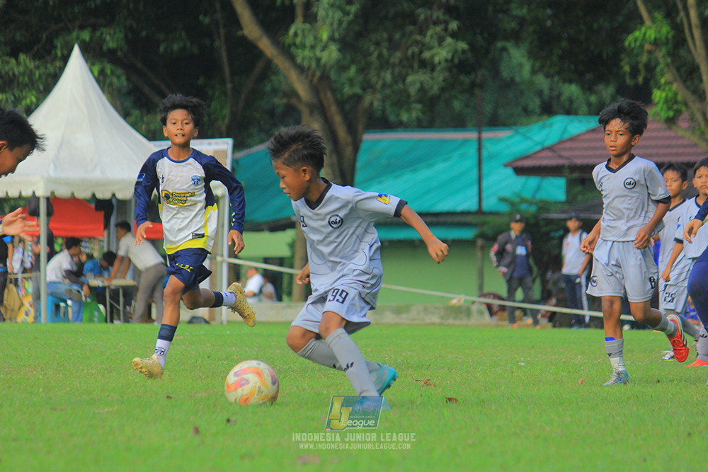 u11 170526 asia football school vs fc decorasiku